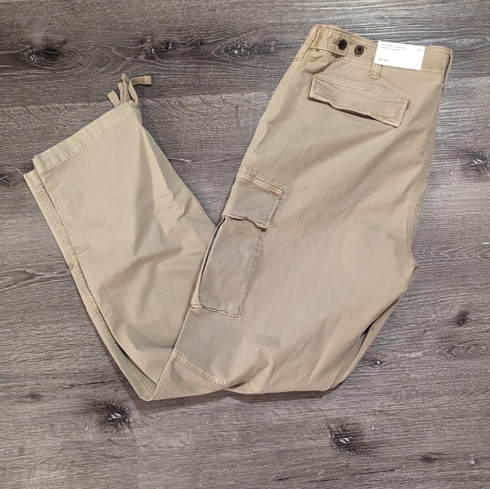 Nwt American eagle cargo pants 36 x34